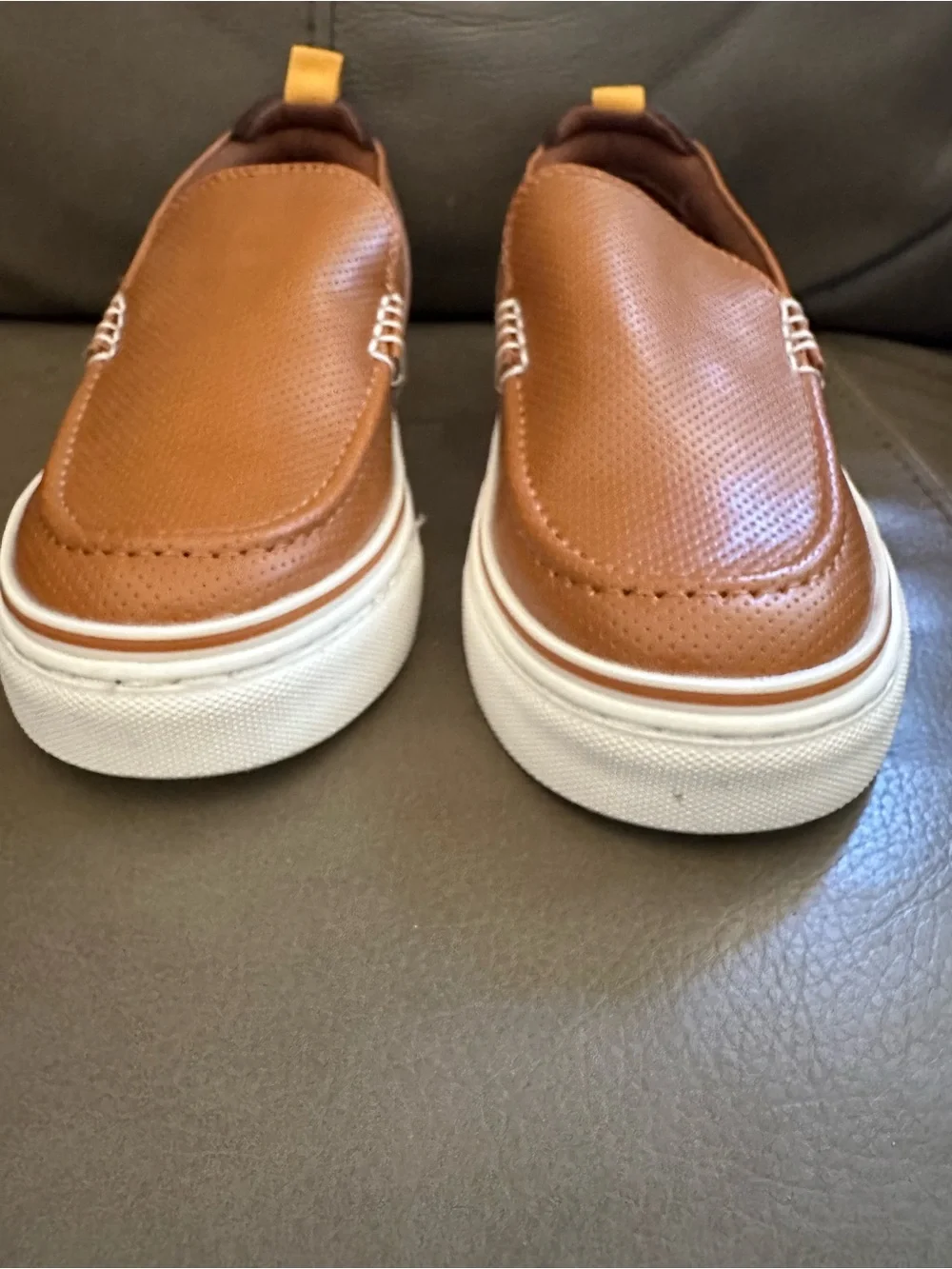 Bruno Marc Brown Slip On Loafers Breathable Material Boys Size 2 EUC